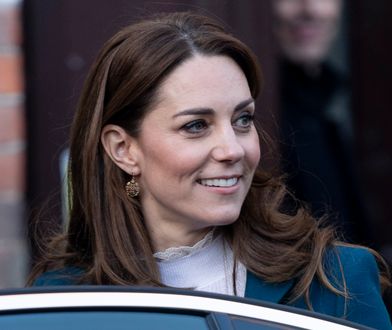 Księżna Kate nie założyła pierścionka zaręczynowego. Miała powód