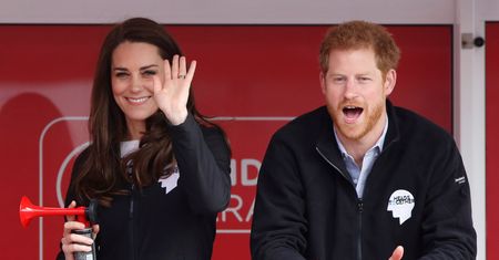 Księżna Kate wypełniła Harry'emu lukę po Dianie. "Siostra, której nigdy nie miał"