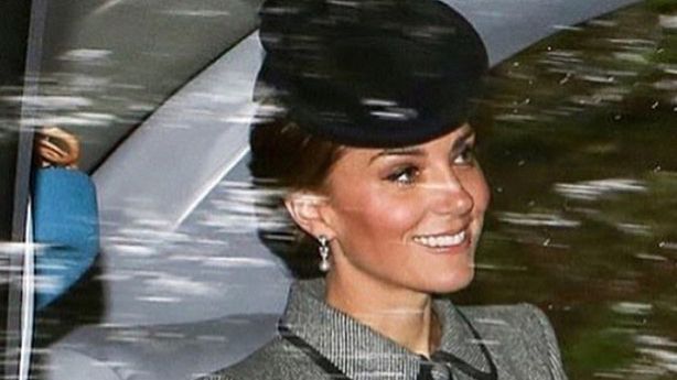 Rozpromieniona i stylowa. U Kate bez zmian.