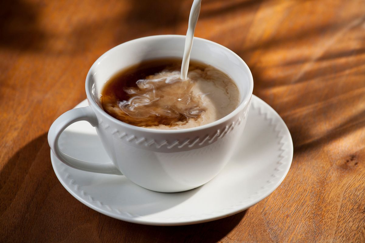 Pij codziennie rano filiżankę kawy. Pomaga schudnąć