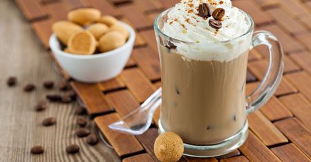 Iced coffee – kawa idealna na lato