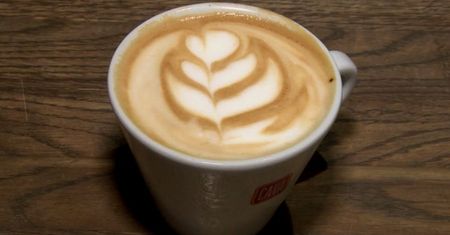 Latte art w twojej kuchni. Tulipan na kawie krok po kroku