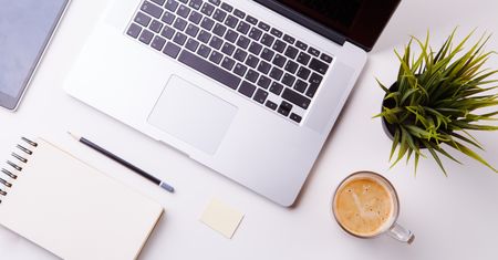 Wybieramy laptopa do 2500 zł. Najlepszy sprzęt w swojej klasie