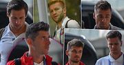 Aż przykro patrzeć. Załamani piłkarze wracają do hotelu po koszmarnym meczu z Kolumbią: Lewandowski, Krychowiak, Szczęsny [DUŻO ZDJĘĆ]