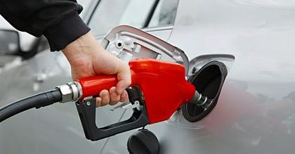 Co się dzieje z cenami paliw? Czy kierowcy odetchną?