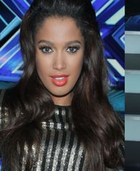 Patricia Kazadi znowu kusi!