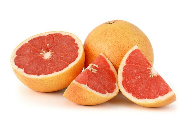 Grejpfruty, cytryny i limonki nie są wskazane, gdy borykamy się z problemem zgagi.