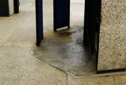 Czy kolejarzowi wypada sikać na Centralnym?