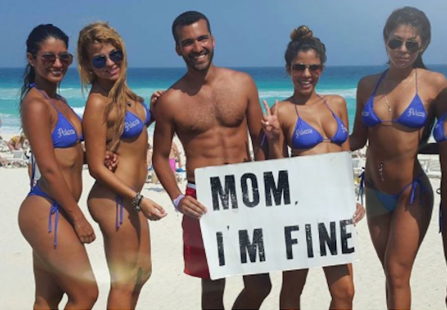 Rzucił pracę dla podróży po świecie. "Mamo, wszystko OK!"