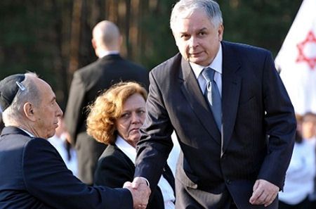 Lech Kaczyński i Szimon Peres uczcili pamięć ofiar Treblinki