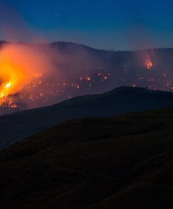 Wulkan Ognia wystrzelił lawą na 400 m w górę