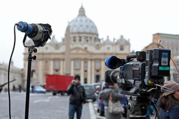 Watykan wyjaśnia podstawy swej odpowiedzi na temat pedofilii
