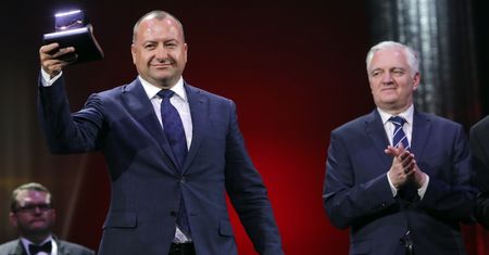 Henryk Kania po negocjacjach z sieciami handlowymi. "Zgodziły się podnieść ceny"