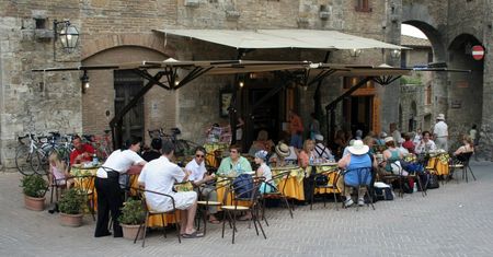 Burmistrz wyproszony z restauracji we własnym mieście. Błahy powód wywołał skandal