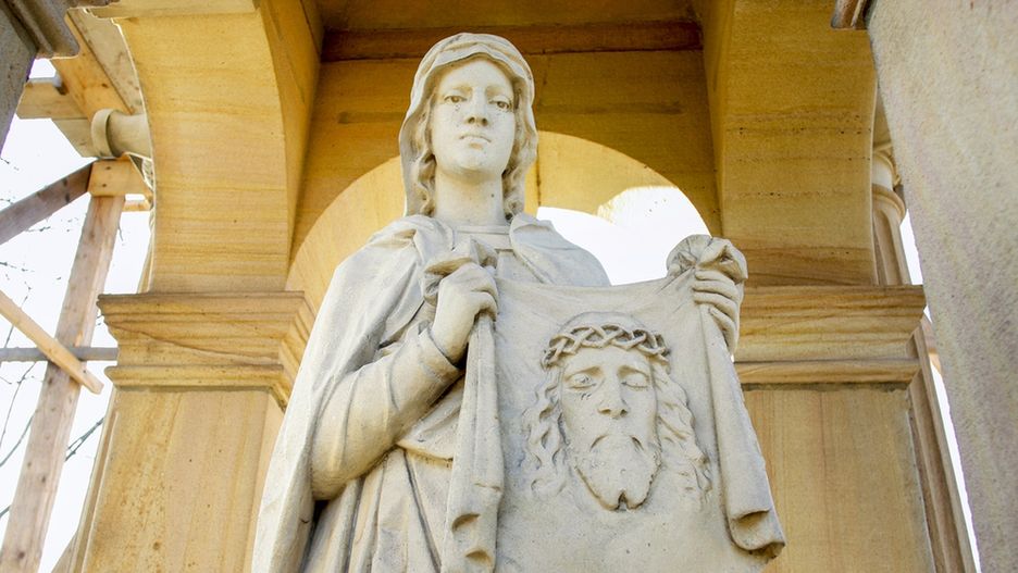  W Misterium Męki Pańskiej w Kalwarii Zebrzydowskiej każdego roku uczestniczy tu nawet 100 tys. pielgrzymów