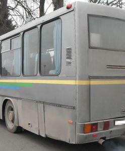 Kierowca "pod wpływem" wiózł dzieci do szkoły