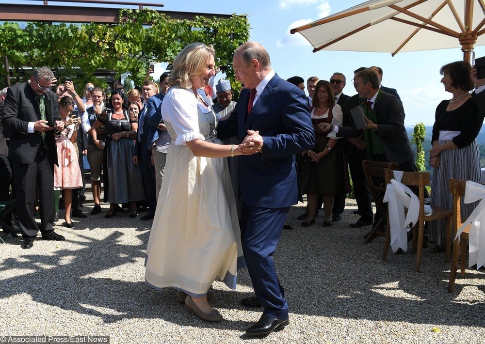 O ślubie austriackiej minister mówi cała Europa