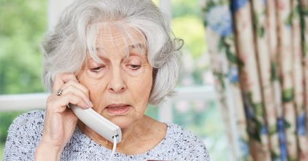 Seniorzy na celowniku oszustów. Co 10 starsza osoba była ofiarą próby wyłudzenia pieniędzy