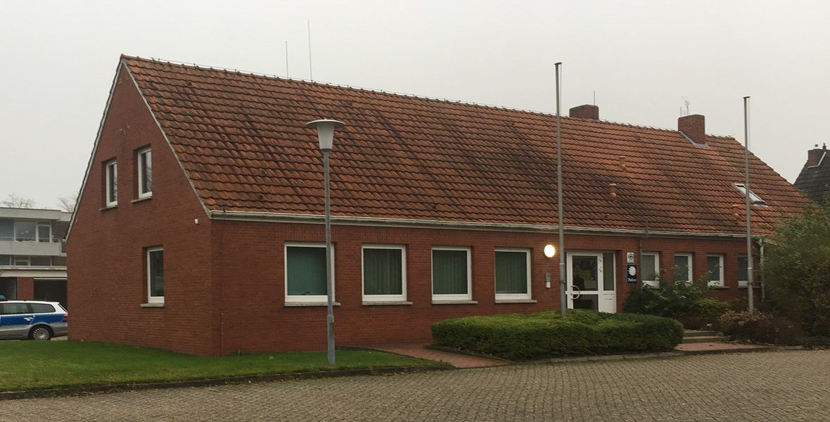 Posterunek policji w Esens dzisiaj. W czasach, kiedy Eilert Dieken był policjantem, posterunek mieścił się w budynkach urzędu miejskiego w centrum miasta 