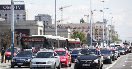 Taksówkarze ostrzegają: zablokujemy centrum Warszawy w godzinach szczytu