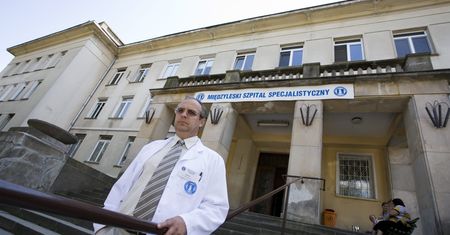 Dyrektor szpitala ujawnia: rezydentom nie chce się wziąć dyżuru za 2400 zł bo... sobota