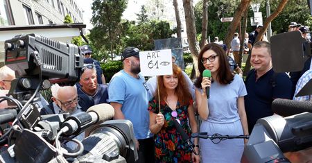 Dziennikarze oblali test na solidarność