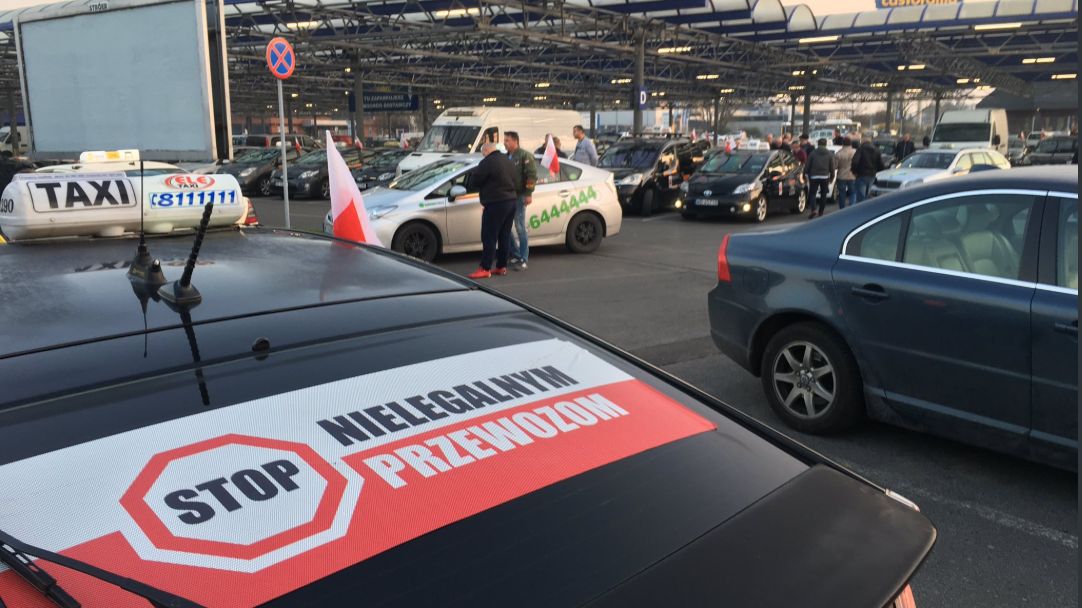 Taksówkarze chcą rozmawiać z rządem o nowelizacji ustawy o transporcie drogowym