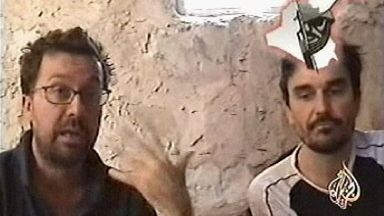 Chesnot (po lewej) i Malbrunot w Al-Dżazirze