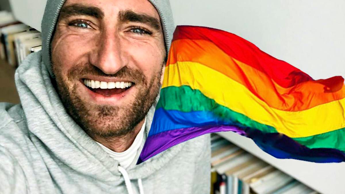 Łukasz Jakóbiak jest gejem! Na YouTubie zrobił odważny coming out