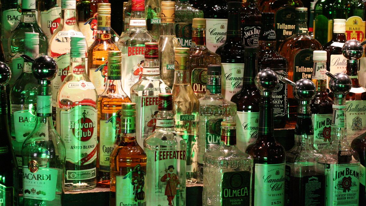 Prezydent popisał nowelę dot. 10-proc. podwyżek akcyzy na wyroby tytoniowe i alkoholowe