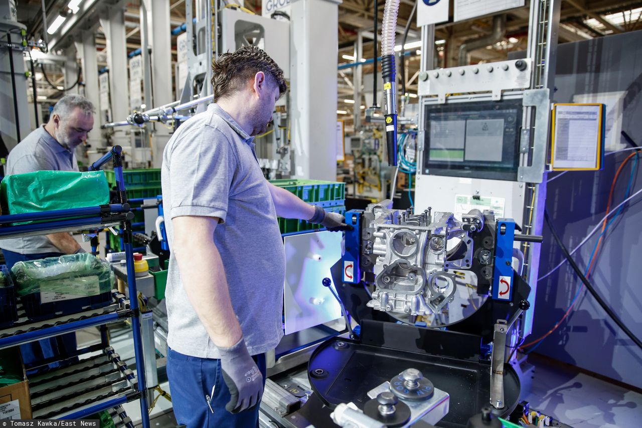 PMI dla przemysłu. Produkcja i nowe zamówienia spadają najszybciej od grudnia 2008