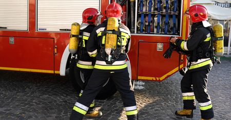 Wyciek substancji chemicznej. Jeden z pracowników nie żyje, trzech w szpitalu