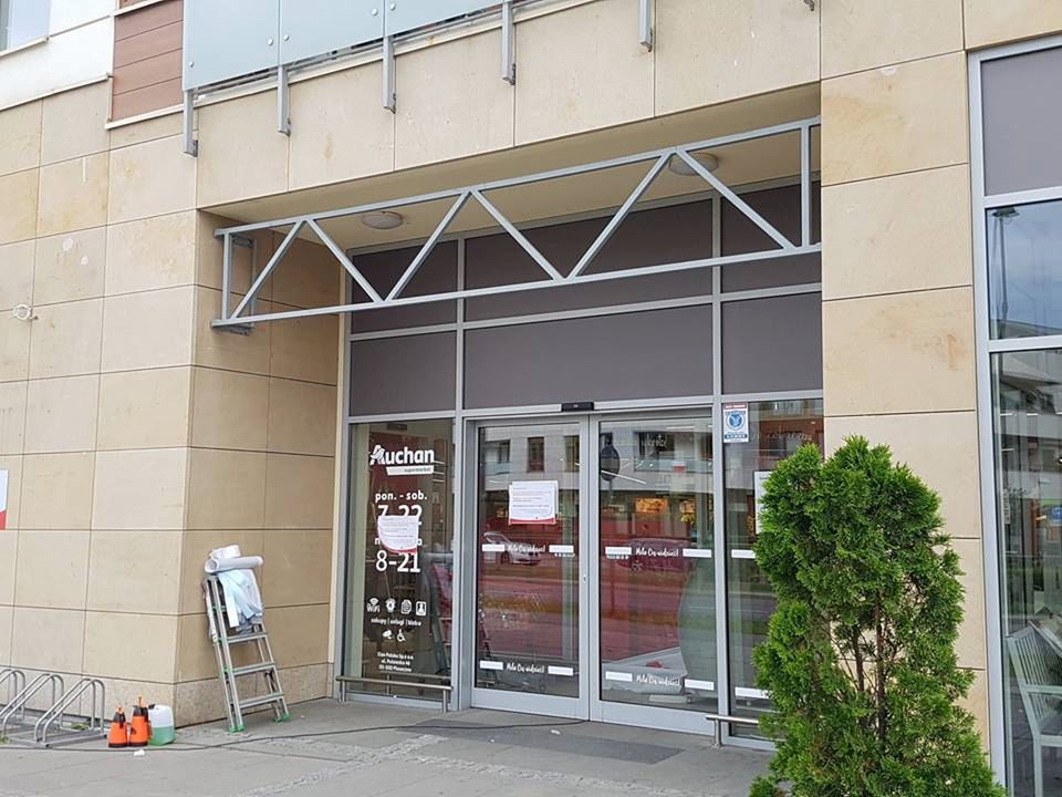 Kurczy się sieć sklepów Simply Market. Zastępuje je inny szyld 