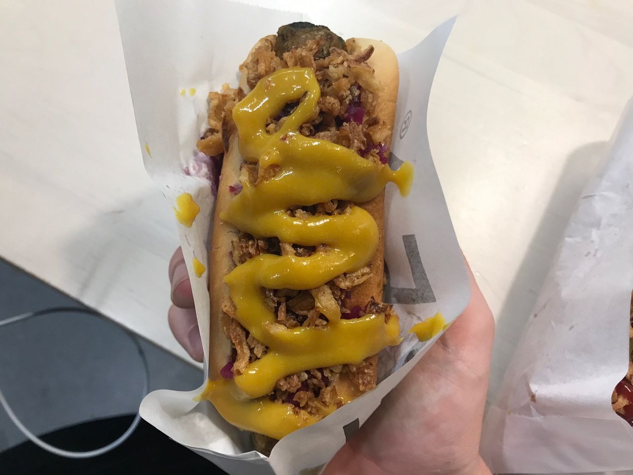 Ikea wprowadziła wege hot dogi. Wiemy jak smakują