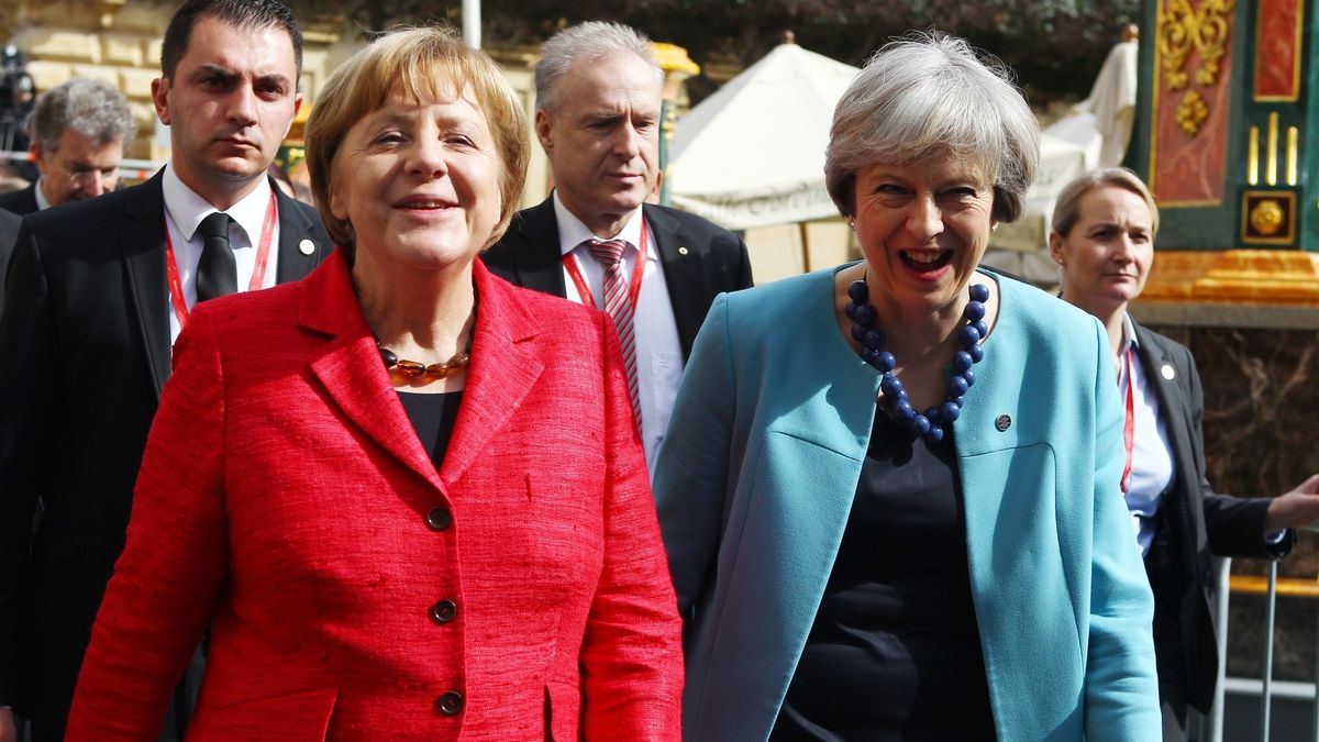 - Możemy spełnić życzenie odroczenia brexitu do 30 czerwca, jeśli będziemy mieć w przyszłym tygodniu pozytywne wotum brytyjskiego parlamentu w sprawie umowy - mówi Angela Merkel.