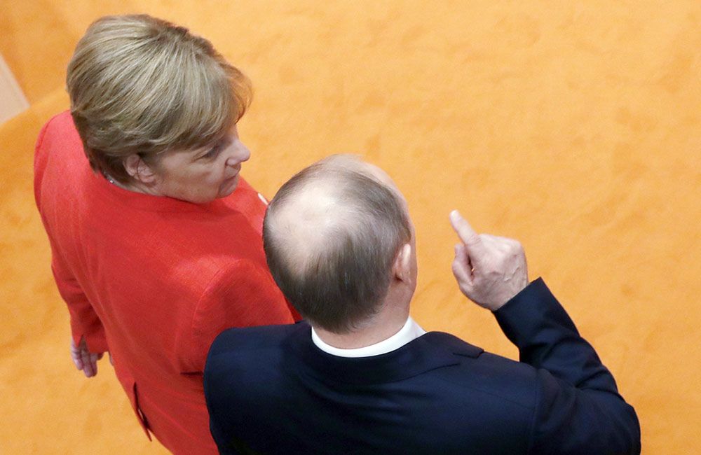 Trudna rozmowa Merkel z Putinem. Ta mina mówi wszystko