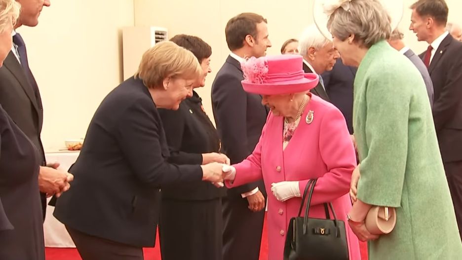 Kanclerz Niemiec Angela Merkel i królowa Elżbieta II
