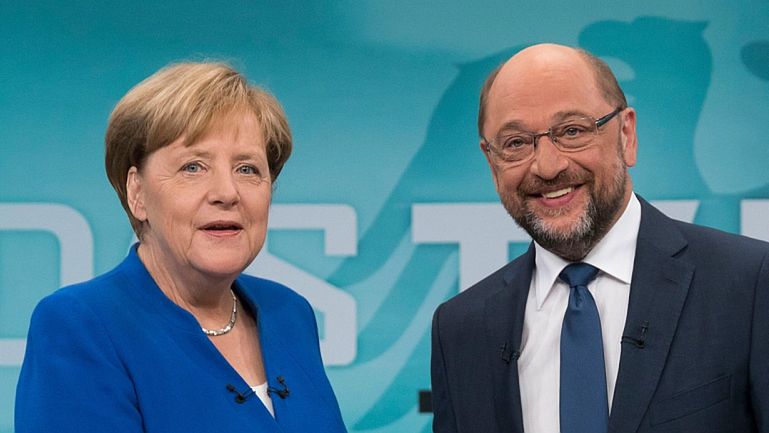 Angela Merkel i Martin Schultz przed rozpoczęciem debaty