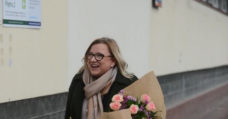 Imieniny "pani Basi" na Nowogrodzkiej. Przyjechali m.in. Tomasz Sakiewicz i Beata Kempa