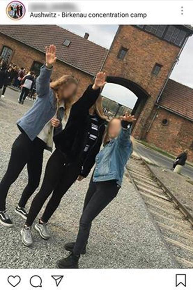 Nastolatki hajlowały na terenie Auschwitz. Muzeum kieruje sprawę do prokuratury