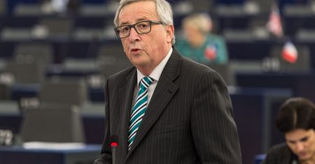 Jean-Claude Juncker potępił atak nożownika w Turku. "W myślach łączę się z ofiarami i ich bliskimi"