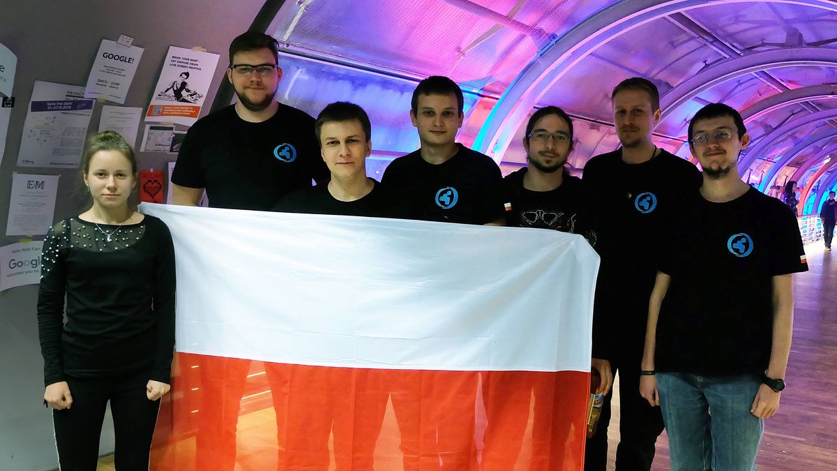 Członkowie p4 podczas zawodów 35C3 CTF w Lipsku w grudniu 2018