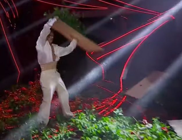 Blanco demoluje scenę w San Remo