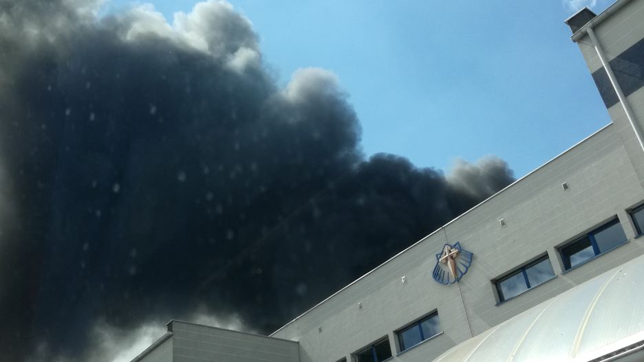 Na miejscu jest kilkanaście zastępów straży pożarnej