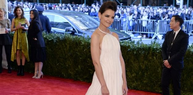 Katie Holmes spotyka się z kumplem Toma Cruise'a!