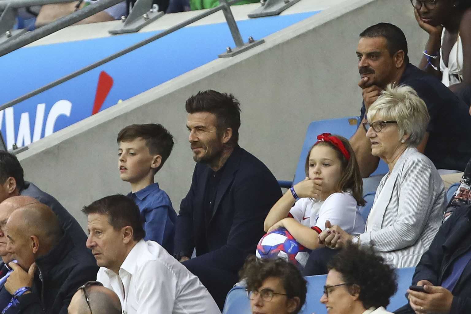 David Beckham z córką Harper na meczu w piłce nożnej kobiet