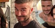 David Beckham w wannie z najlepszą przyjaciółką Jennifer Aniston. Aktorka skomentowała ich zdjęcie nim, że mówi o tym cały świat