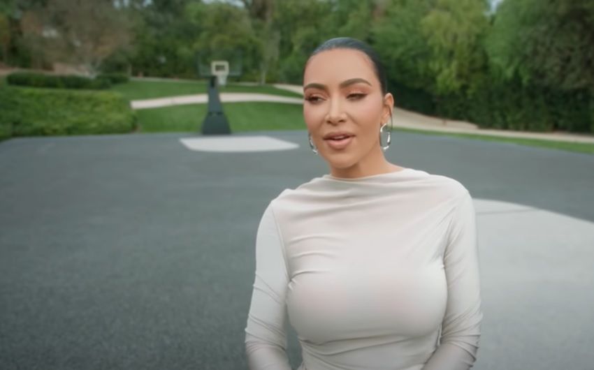 Dom Kim Kardashian - screen YouTube