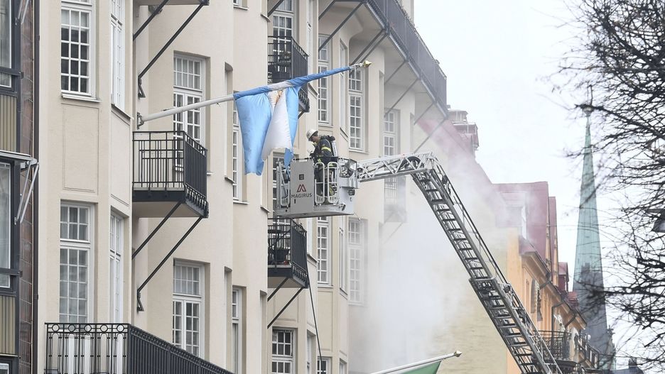 Pożar w wielorodzinnym budynku w Sztokholmie
