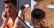 Rozebrany Robert Lewandowski pręży swoje ciało Adonisa na balkonie! Te zdjęcia podwyższają puls!